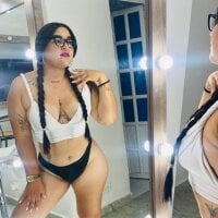 ห้องแชทออฟไลน์ของ Evelyn_SensualBoobs