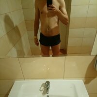 Naked165's Offline Chat Room