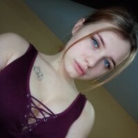 Viki_Moore's Profile Pic
