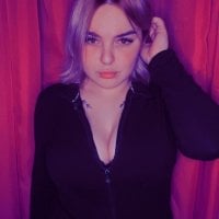 MolIycam's Offline Chat Room