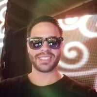 chuchi33's Offline Chat Room