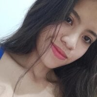 Vilu_23 webcam model