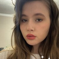 MaryannSofttLive Webcam