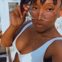 milknhoney333's Offline Chat Room