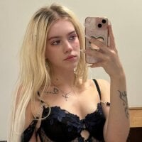 Shawty_Blonde webcam