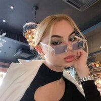 NicoleCaron's Offline Chat Room