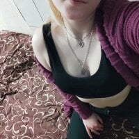 Sweety_SexyBaby's Offline Chat Room