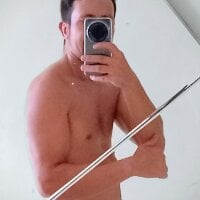 leandrito14's Offline Chat Room