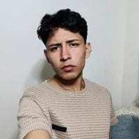 smallguy_19's Avatar Pic