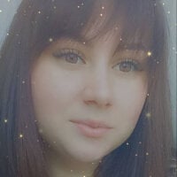 BellaXXXGigi's Offline Chat Room