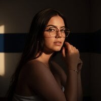 Caroline_Luxe webcam model