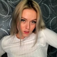 MolieWiliams' Offline Chat Room