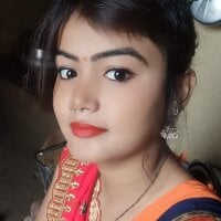 PoonamPandey1 Adlı Modelin Çevrimdışı Sohbet Odası