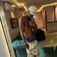 GoldenHotBlack webcam model