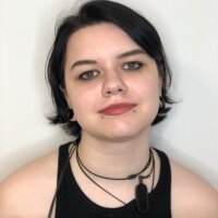 LucilleMoore Adlı Modelin Çevrimdışı Sohbet Odası