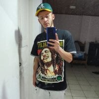 Diegorapsus80's Offline Chat Room