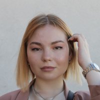 DinaBond's Offline Chat Room