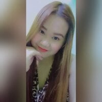 Queen_pinay's Offline Chat Room