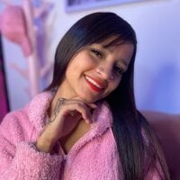 Lauraa_pink12 webcam model