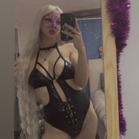 BlondmeKedicik webcam model