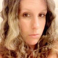 Camyvie's Offline Chat Room