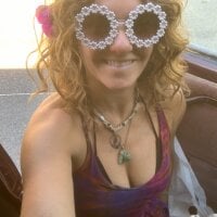 SunshineDaydream69's Offline Chat Room