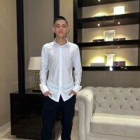 Mike_Cr webcam model