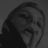 phoenix_marta's Offline Chat Room