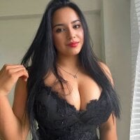 Chadia_bellaLive Webcam