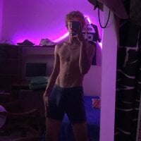 theskinnyhot99's Offline Chat Room