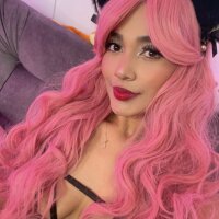 ariana_lovely999 Adlı Modelin Çevrimdışı Sohbet Odası