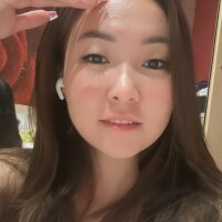 FloraLilii fully nude on webcam for live porn video chat