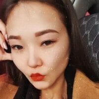 Nikimaro Adlı Modelin Çevrimdışı Sohbet Odası