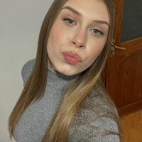 MilkyyDonat's Offline Chat Room