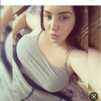 Nadira-18 fully nude on webcam for live porn video chat