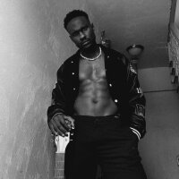 Sexyman008boy's Offline Chat Room