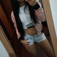 jolie_valeria Adlı Modelin Çevrimdışı Sohbet Odası