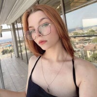 KhaleesiCosmic Offline Chatraum