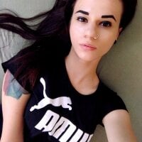 AdrianaCheck's Offline Chat Room