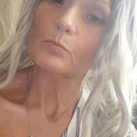 tisowhit45- offline chatszobája