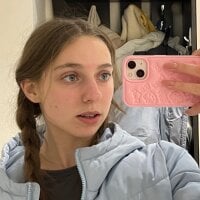 callme_yumi webcam