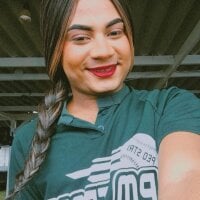 mia_brunette__n Offline chat-huone