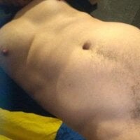 YungfullOfCum69 webcam