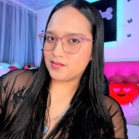 Perfil Modelo Webcam Zoecurvy08 | Stripchat