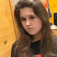 RishaBerry model avatar