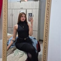 viky_evanss webcam model