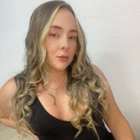 mariamara222 webcam model