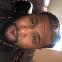 MrTyrone00's Offline Chat Room