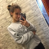 Nora_Todd's Offline Chat Room