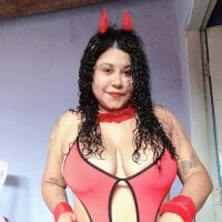 becaaa Adlı Modelin Çevrimdışı Sohbet Odası